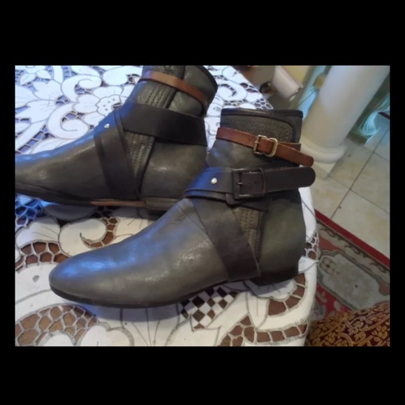 Chloe Gray Leather Ankle Boots Size 40 - Picture 2 of 9